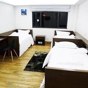 Deluxe Triple Room 3 Single beds